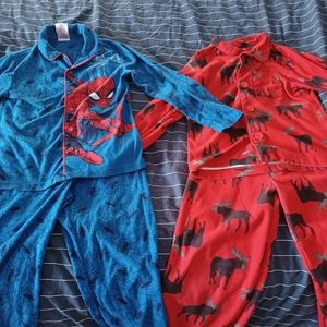 CARTERS Size 6 pj's